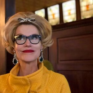 Green Rhinestone Vintage Clip On Earrings